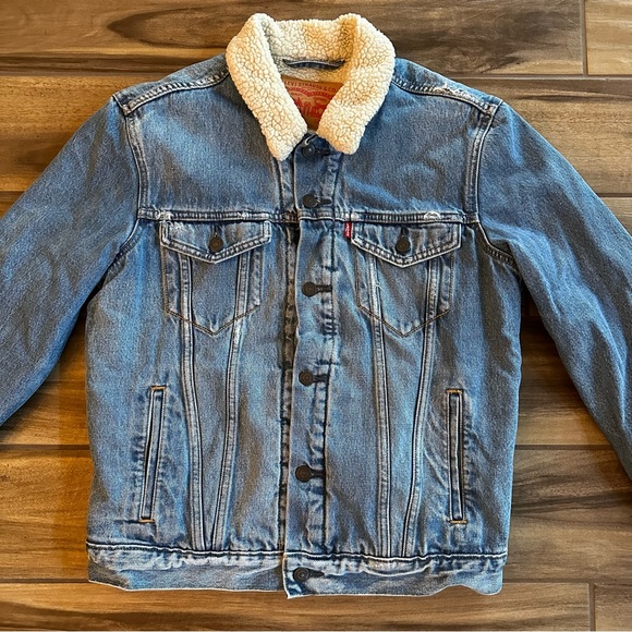 Levi's Other - SOLD - LEVI’s Distressed Fleece Truckers Jacket Sz MED